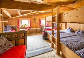 Die similaunhütte ist eine alpine schutzhütte am niederjoch im schnalskamm der ötztaler alpen, der die grenze zwischen dem österreichischen nordtirol und dem italienischen südtirol darstellt. Impressum
