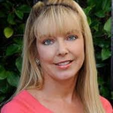 Vicki Winn's Instagram, Twitter & Facebook