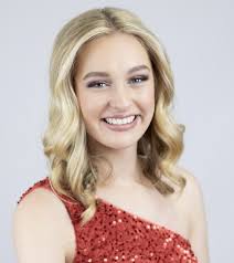 Heather Zoellner's Instagram, Twitter & Facebook