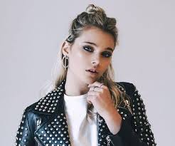 Valentina zenere visitó el living de fans en vivo y nos contó todo sobre su personaje ámbar y la gira de 10 cose che non sai su valentina zenere ! Valentina Zenere Bio Facts Family Life Of Argentine Actress Model
