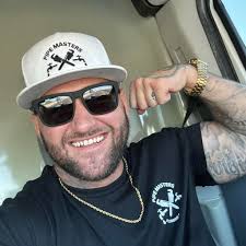 How to fix water heater leaks or where to buy an affordable electric water  heater?