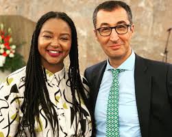 Aktueller wohnort von cem özdemir mit seiner familie. Laudatio Fur Cem Ozdemir Ignatz Bubis Preis Aminata Toure