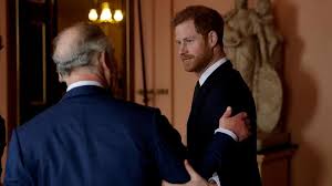 Im verhältnis zum vater soll es höhen und tiefen gegeben haben. Prinz Charles Prinz Harry Schreibt Vater Zutiefst Personlichen Brief Gala De