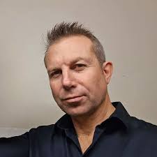 Is it worth the money to get a private lake tour rather than group (family  of 4 with 2 kids aged 10 and 13)? Would love to hear experiences of both  please! Thanks!