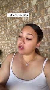 Danielle Deneau's Instagram, Twitter & Facebook