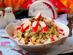 салат с морской капустой и крабовыми палочками и горошком Salat Laura S Krabovymi Palochkami 6 Poshagovyh Foto V Recepte