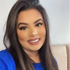 Deena Huff's Instagram, Twitter & Facebook