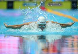 View latest posts and stories by @swimilak milák kristóf in instagram. 19 Year Old Kristof Milak Breaks Michael Phelps 200m Fly World Record Abc News