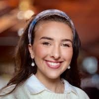 1600+ "Zoe" profiles