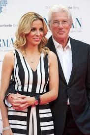 Richard gere was taken to a hospital emergency room to have a gerbil removed from his rectum. Die Uberglucklichen Eltern Richard Gere Und Alejandra Silv