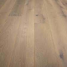 Wide Plank 7 1 2 X 5 8 European French Oak Unfinished Square Edge Wood Flooring Sample At Discount Prices By Hurst Hardwoods Ama Our Remodel In 2019