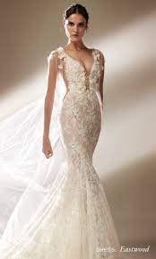Deine hochzeit steht bevor und wir helfen dir das schönste brautkleid für dich zu finden. Atelier Pronovias Cruise Collection 2021 Inspiration