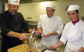 Its well worth a detour. Chanteloup Les Vignes Une Nouvelle Formation Aux Metiers De La Restauration Le Parisien