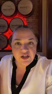 Silvia Carrillo (@sapitoverde77)