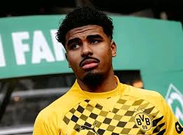 Chelsea players and the coach must quit football and consider getting a  DEGREE. #SEN_DABO