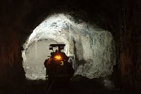Manta has 35 businesses under underground gold mining in the united states. Underground At A Gold Mine File Abc News Australian Broadcasting Corporation