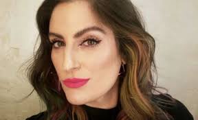 Meet Phillip Suarez-Hamilton: Artist/ Creative Coach