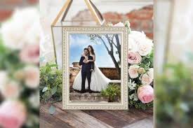 A number of different amazingly shot locations and modern dressing in trend fashion based suits are available to give them a try. Romantic Wedding Photo Frames