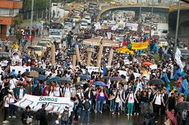 El presidente, iván duque, enfrenta inéditas protestas en las calles desde que subió al poder en 2018. Con Marchas Protestan Por Crisis De Educacion Publica En Colombia Internacional Noticias El Universo