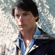 611 photos et images haute résolution de Guy Reeve