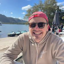 The best surprise birthday adventure 🥰 We had lots of time to REALLY get  to know each other… for example is it ok to eat a salt & vinegar chip off  the