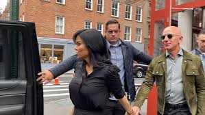 Jeff's parents, jacklyn and ted, separated just after a year of their marriage. Jeff Bezos Ex Wife Mackenzie Scott Marries Private School Teacher Daily Mail Online