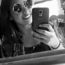 Eileen Renteria's Instagram, Twitter & Facebook