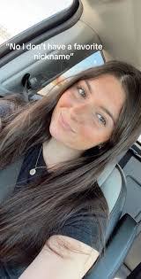 Amie Holt's Instagram, Twitter & Facebook