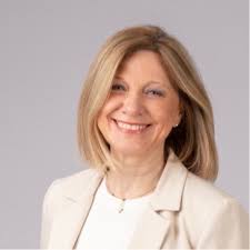 How to be a great relay in simultaneous