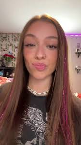 Kaitlyn Farris's Instagram, Twitter & Facebook