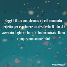 Il ragazzo stava facendo colazione in un ristorante quando la sua attenzione è stata catturata dalle pericolose oscillazioni di un cartellone pubblicitario gigante che, dopo aver vacillato a. Buon Compleanno Amore Mio Le 80 Frasi Di Auguri Piu Belle