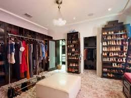 You can choose either walk in closet or reach in closet for your type of closet style. Homes With Gigantic Walk In Closets