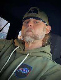 Looking for a scrap guy that wants to buy my 2008 Ford focus for  parts/weight It wouldn't pass inspection due to damage to under frame. I  will take the best offer. I