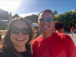 Laura Labo's Instagram, Twitter & Facebook