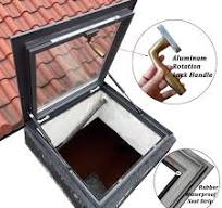 Amazon.com: MLYAYE Tragaluz al aire libre Techo de acceso de techo con  puntal de choque de gas, comercial/fábrica/almacenes Ventana de  visualización ...