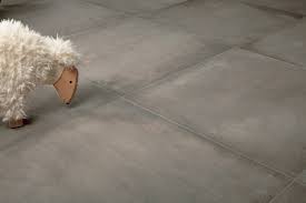 Die terrasse ist im laufe des jahres extremen bedingungen ausgesetzt. Fliesen Taupe Fur Terrasse Fliesen Taupe Fur Balkon Novoceram