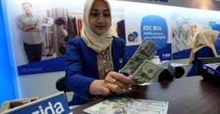 Ppa bca adalah program pendidikan non gelar untuk siswa lulusan sma atau smk berprestasi dari seluruh indonesia yang memiliki kendala finansial untuk melanjutkan studi ke perguruan tinggi. Gaji Pegawai Bank Bca Lengkap Semua Posisi