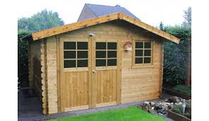 Grand choix d'abris de jardin en bois à petit prix sur triganostore. Abri De Jardin En Bois Traite Ou Non 28 Mm 9 18 M Solid