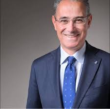 Walter Manzo's Instagram, Twitter & Facebook