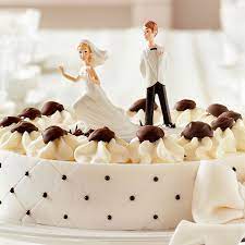 Beim brautpaar torte modern vergleichen, solltest du dich immer schon im voraus in einem brautpaar torte modern test über den jeweiligen bestseller informieren. Tortenfiguren Zur Hochzeit Originelle Hochzeitstortenfiguren