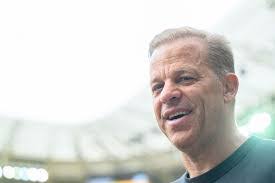 Chris Bendig's Instagram, Twitter & Facebook