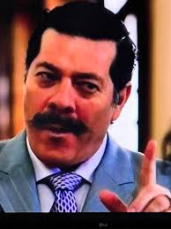 Vicente celebrates Delores engagement with Pedro toasting with Violata, all  of their problems will disappear with that marriage. Dream