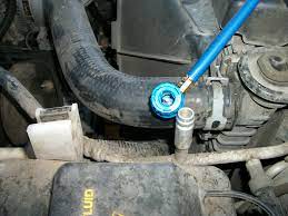 Also noticed that the port did not have a cap on it. Where Can I Find The Low Pressure Port To Recharge The A C On A 2000 Ford Expedition