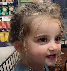 This little beauty even has eyeliner 🐴🖤🤍