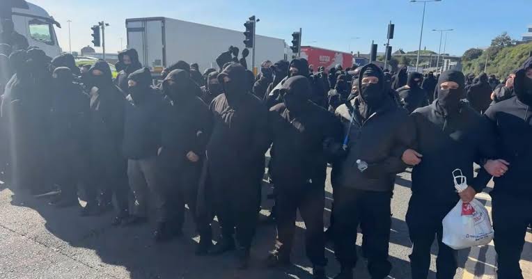 Terrified women 'trapped in cars' as masked protesters storm Dover  gridlocking port | UK | News | Express.co.uk