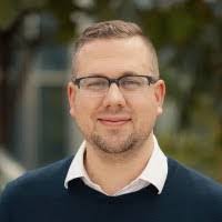 Chaz Carney's Instagram, Twitter & Facebook