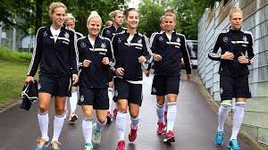 Was machen die deutschen mit ihrem müll? Madchen Und Jungen So Lange Wie Moglich Zusammen Dfb Deutscher Fussball Bund E V