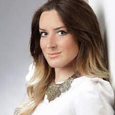 By knowing what players have easier schedules you'll be able to make the hard decisions between two players. Cinthia Nacarato Geb Silva Managing Consultant Professional Search Industry Agribusiness Korn Ferry International Xing
