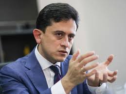 Luis Carlos Reyes estaría pidiendo pista en Unitarios para la Presidencia  en 2026