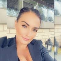 Desiree Cahill's Instagram, Twitter & Facebook